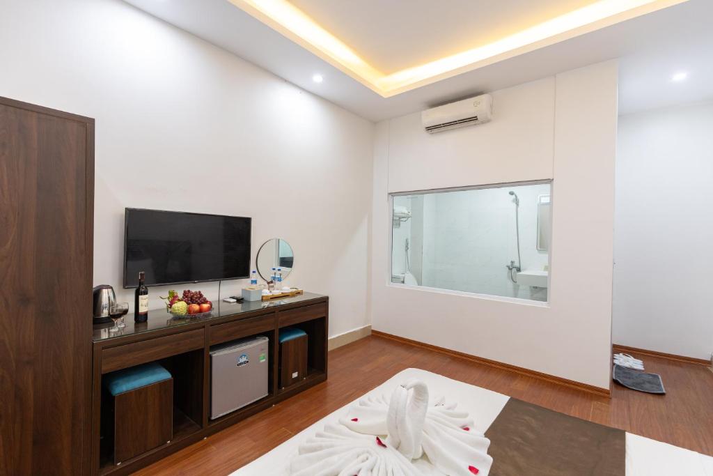 HOÀNG GIA Hotel ĐÔNG ANH
