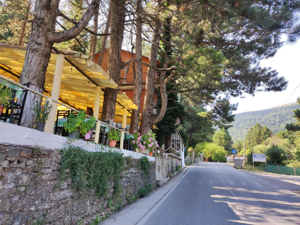 Hotel Toni Llogora photo 2