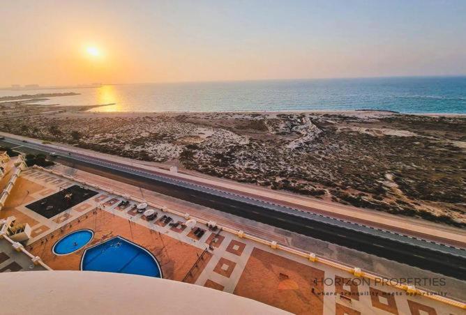 Modern Beach Stay photo 4