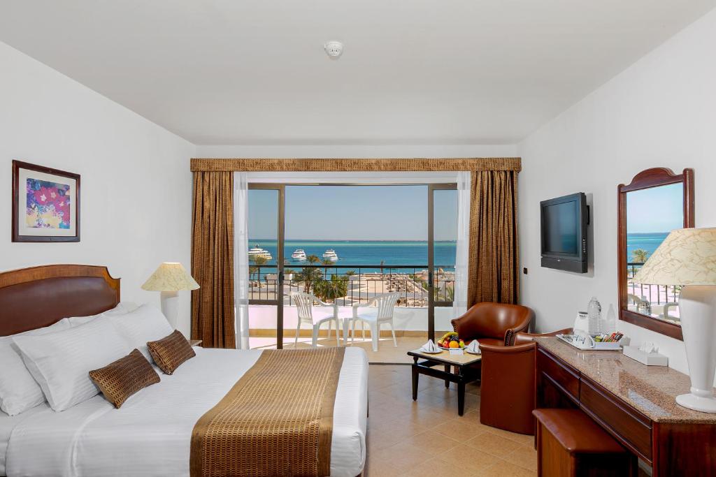 Marlin Inn Azur Resort - Tap to explore photos