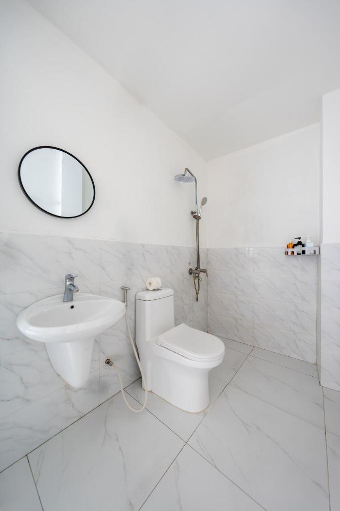 Hanoi Opera Homestay - The Sun Room