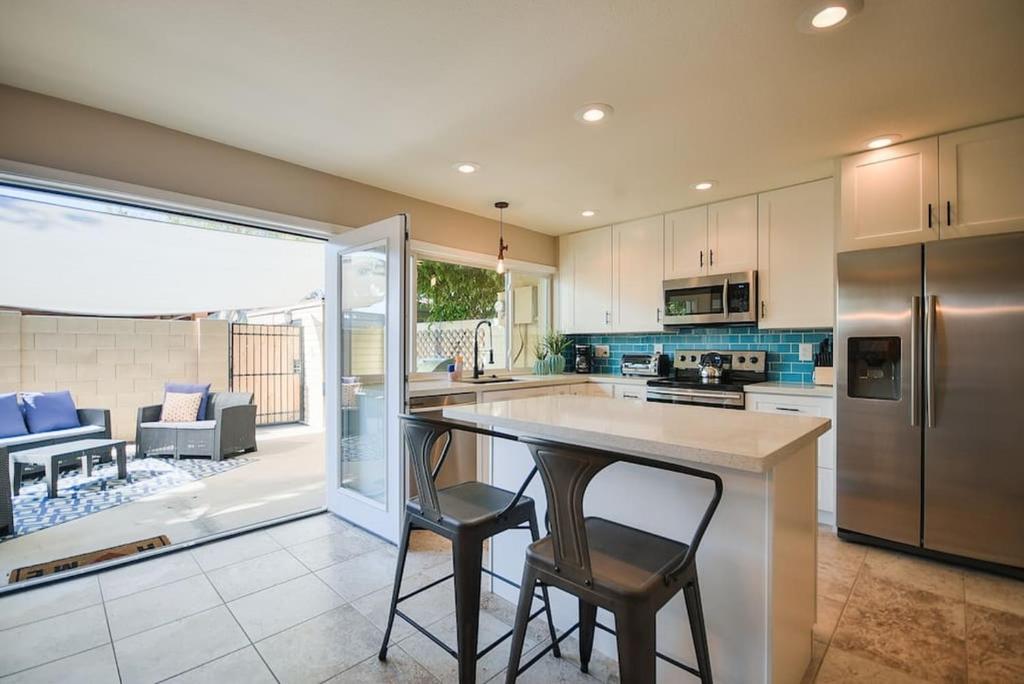 Scottsdaleking Ii -walk To Old Town 3 Bedroom image
