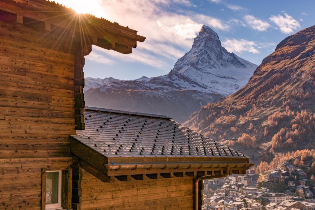 Chalet Luna, propably best view of Matterhorn, ski in,out photo 3
