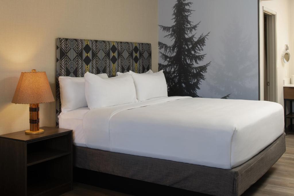 Red Lion Hotel Port Angeles Harbor Room Type - King Room - Annex