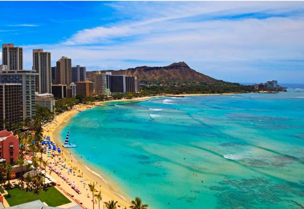 Gem of Waikiki at Inn on the Park image