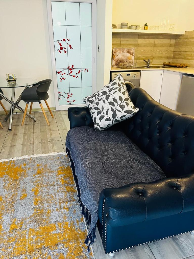 Modern secure apartment in Strand - Little Greece - Tap to explore photos