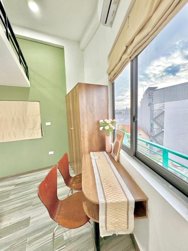 Harmony Home Lakeside-Modern-Balcony