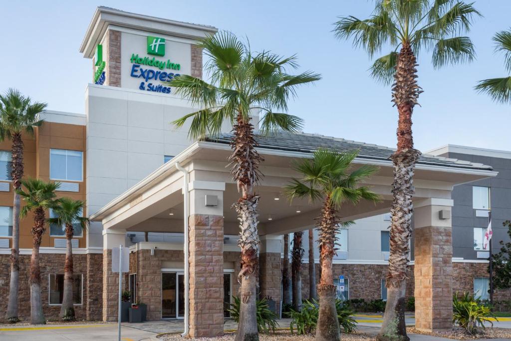 Holiday Inn Express & Suites Fleming Island, an IHG Hotel image