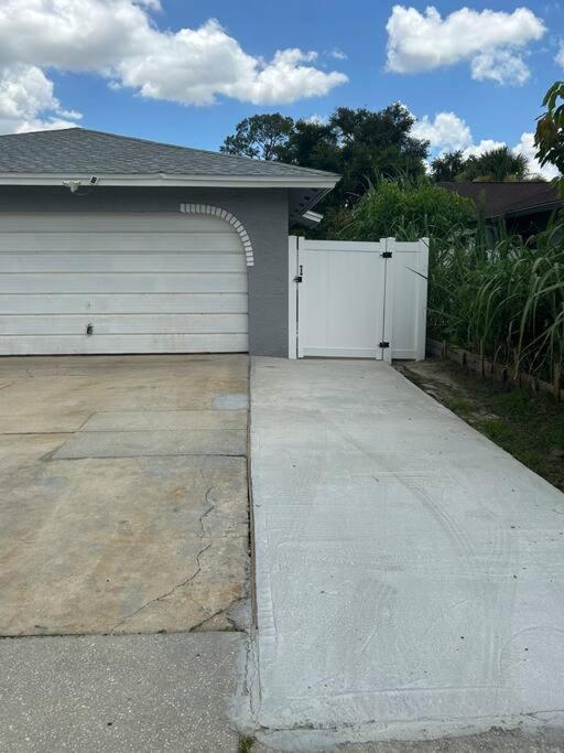 Private Studio Suite in Central Orlando With Full kitchen