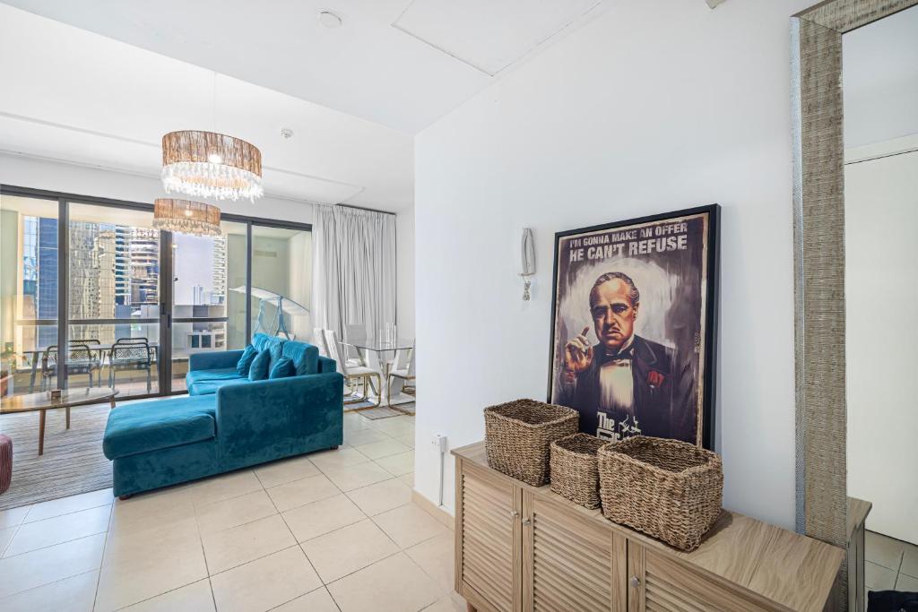 Seafront Newly Renovated 2BR in JBR photo 3