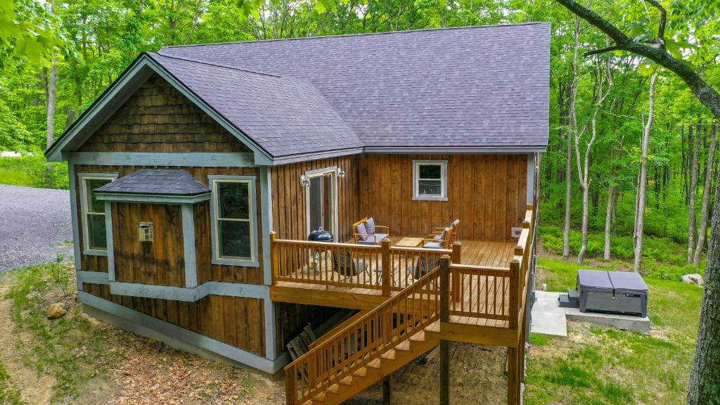 Limestone Chalet image