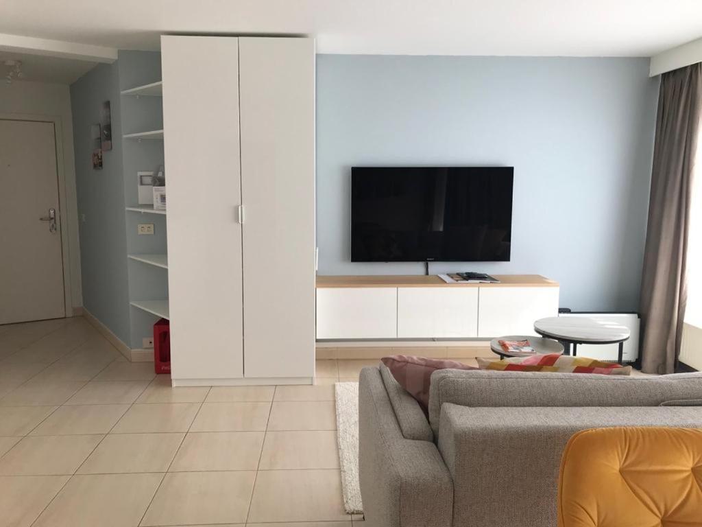 Urbanstay Suites - Beachfront Apartment In Knokke photo 3