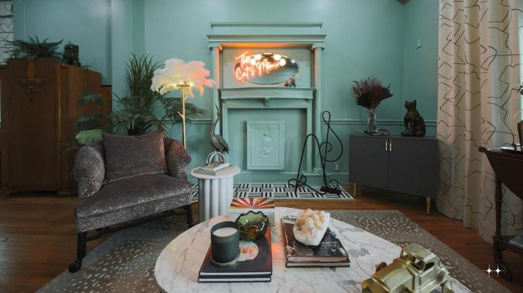 The Cat's Meow Apt 1 Sunset Heights image