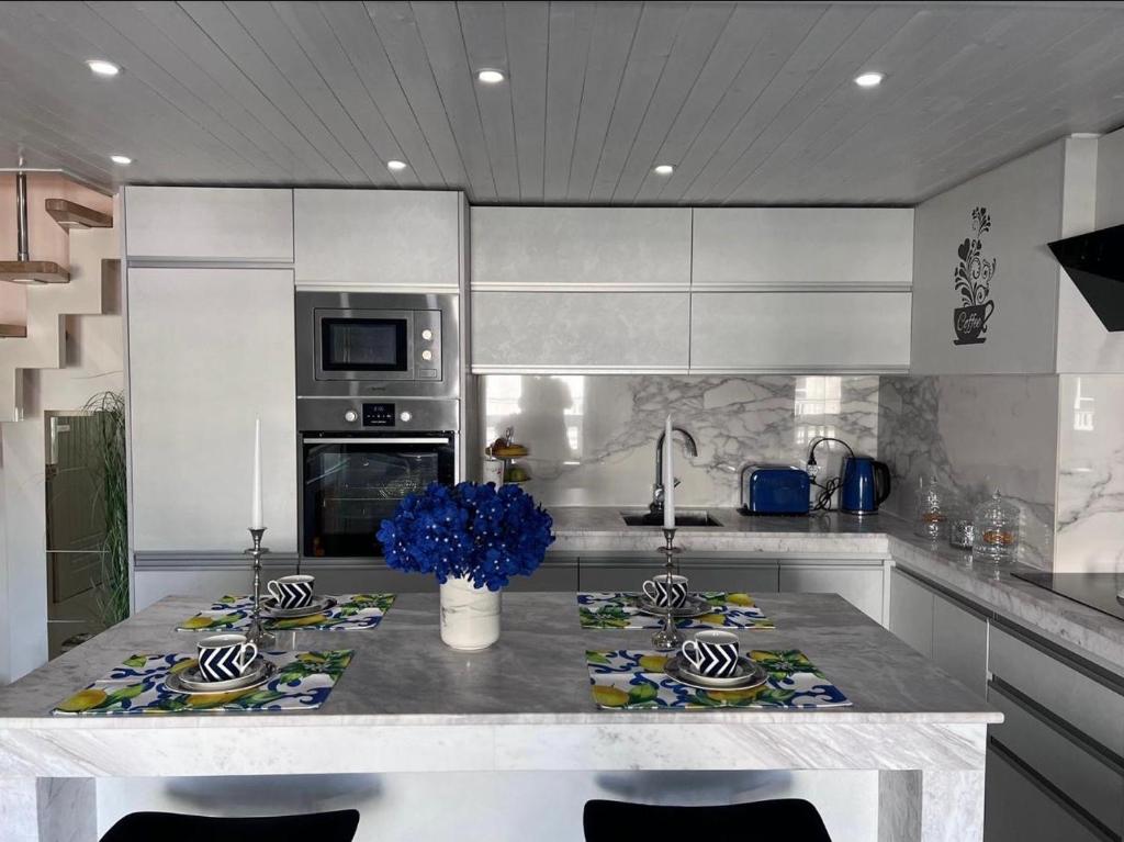 Paradise Luxury Apartment photo 2