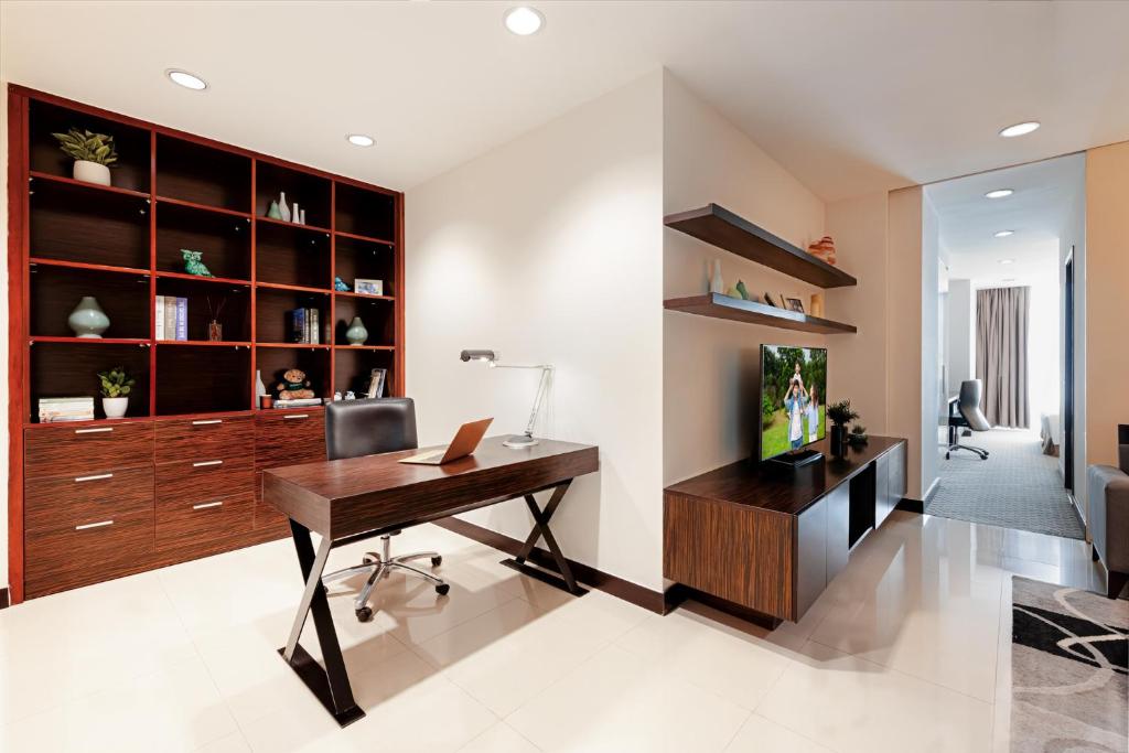 Khách Sạn Somerset Hòa Bình