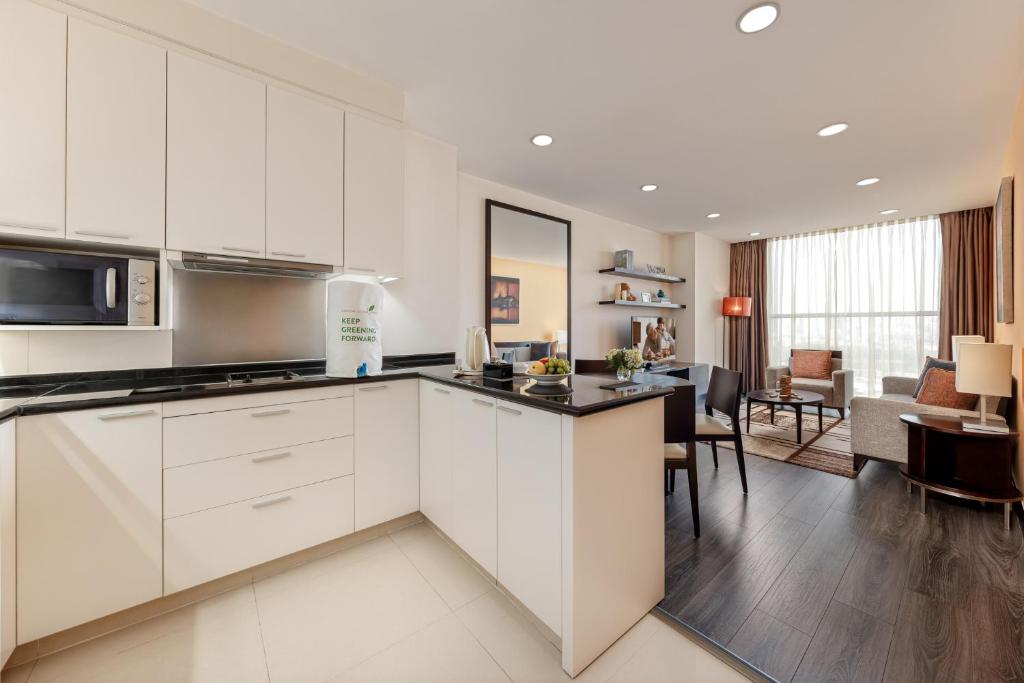 Khách Sạn Somerset Hòa Bình