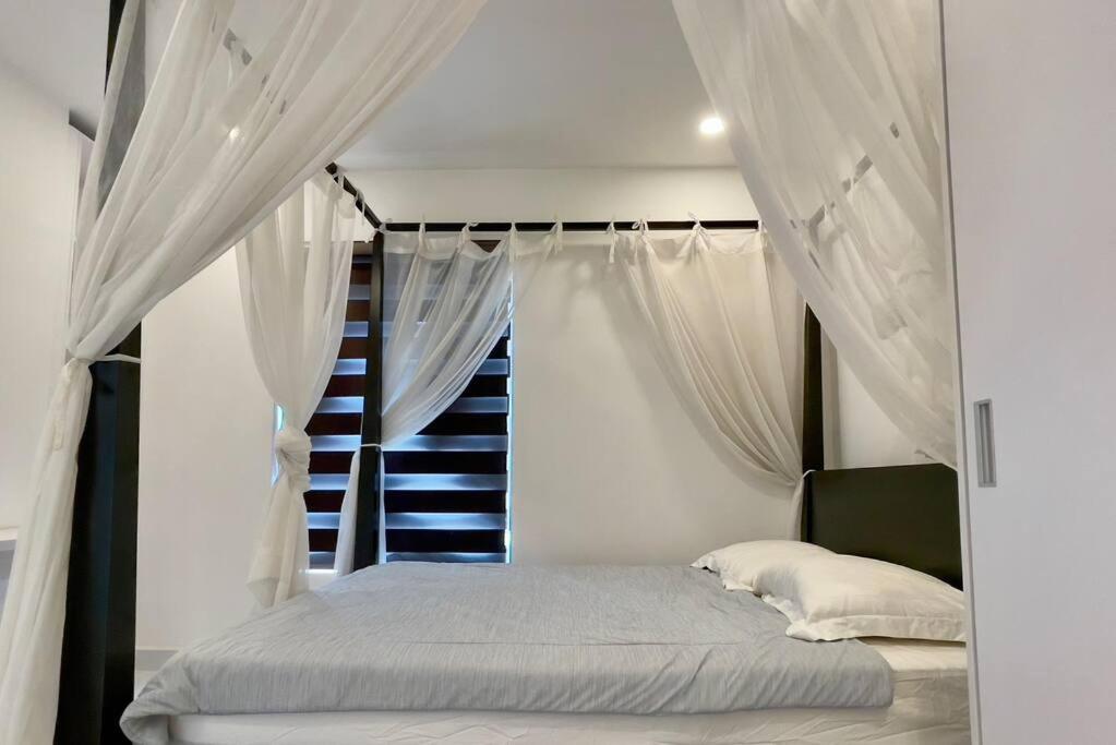 Terra Royal 2BR Condo in D3