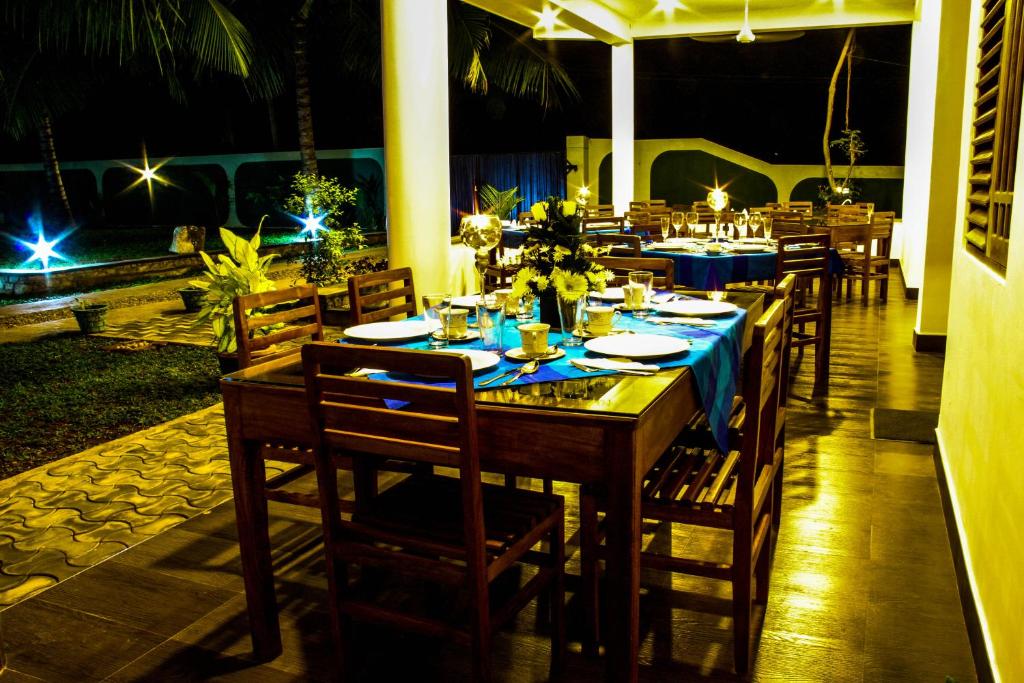 Hotel Nilketha Yala Tissamaharama photo 3