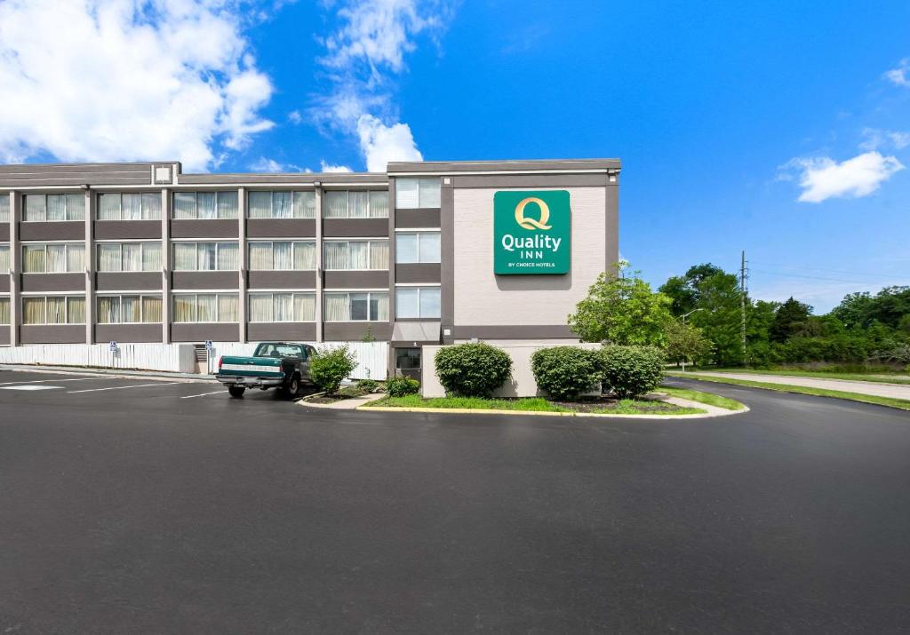 Quality Inn Dayton Airport image