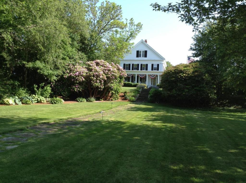 Liberty Hill Inn image