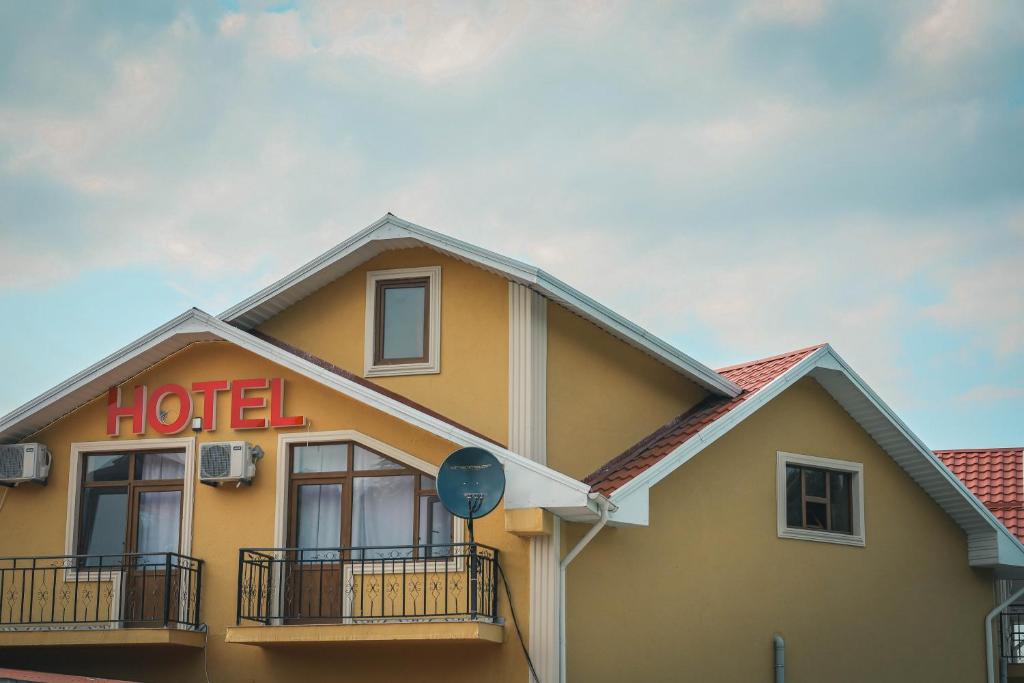 VƏTƏN Hotel - Tap to explore photos