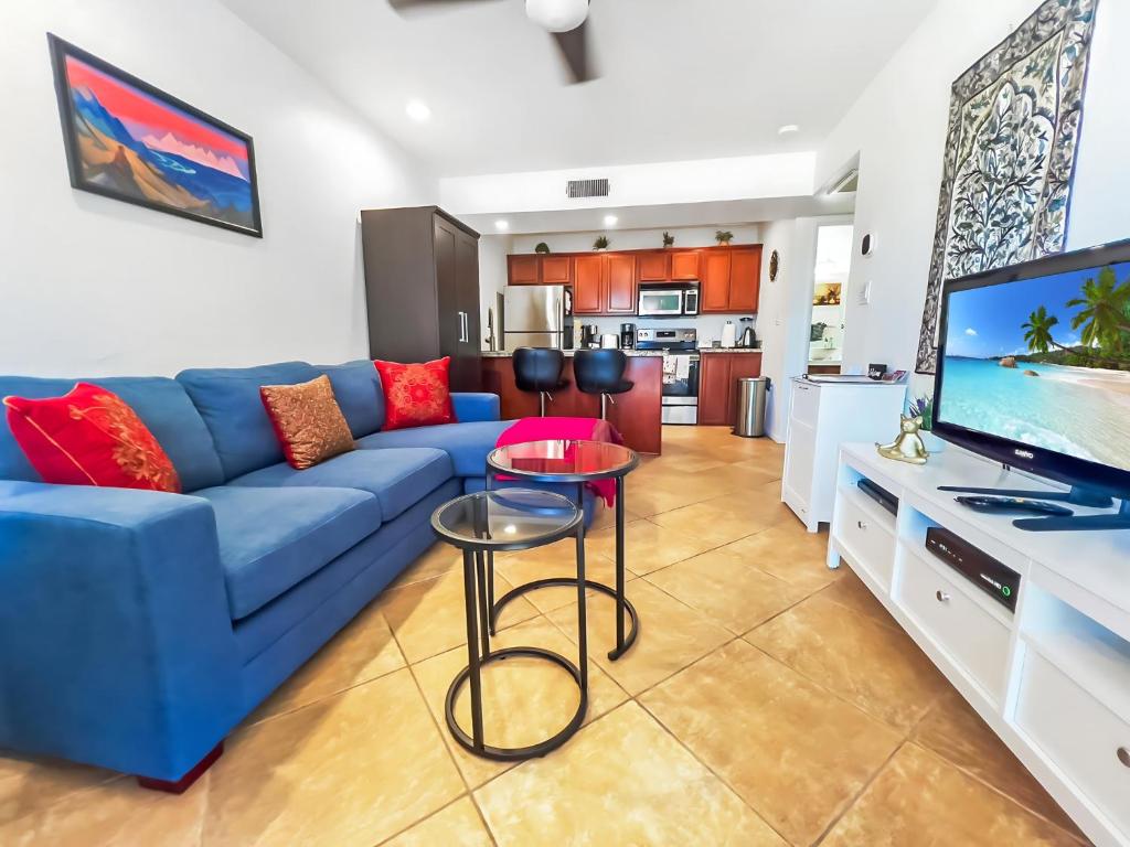 Cozy & Peaceful Sedona Condo with Pool, walk to Restaurants, Shops & Hiking Nearby