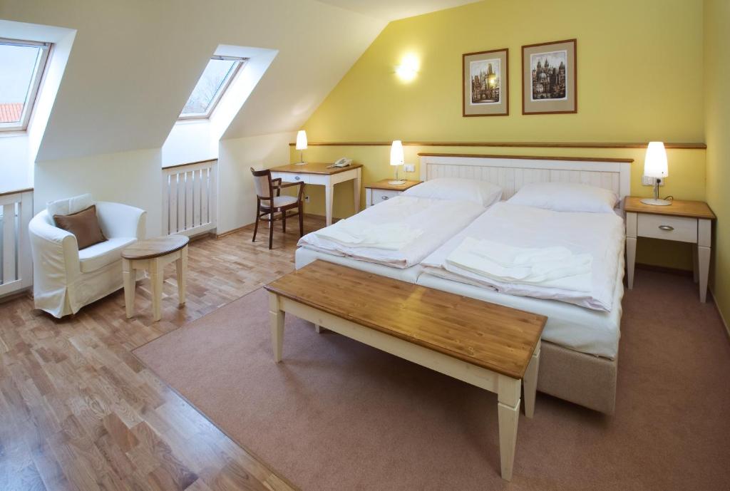 Четырехместный (Четырехместный номер), Отель Dolce Villa