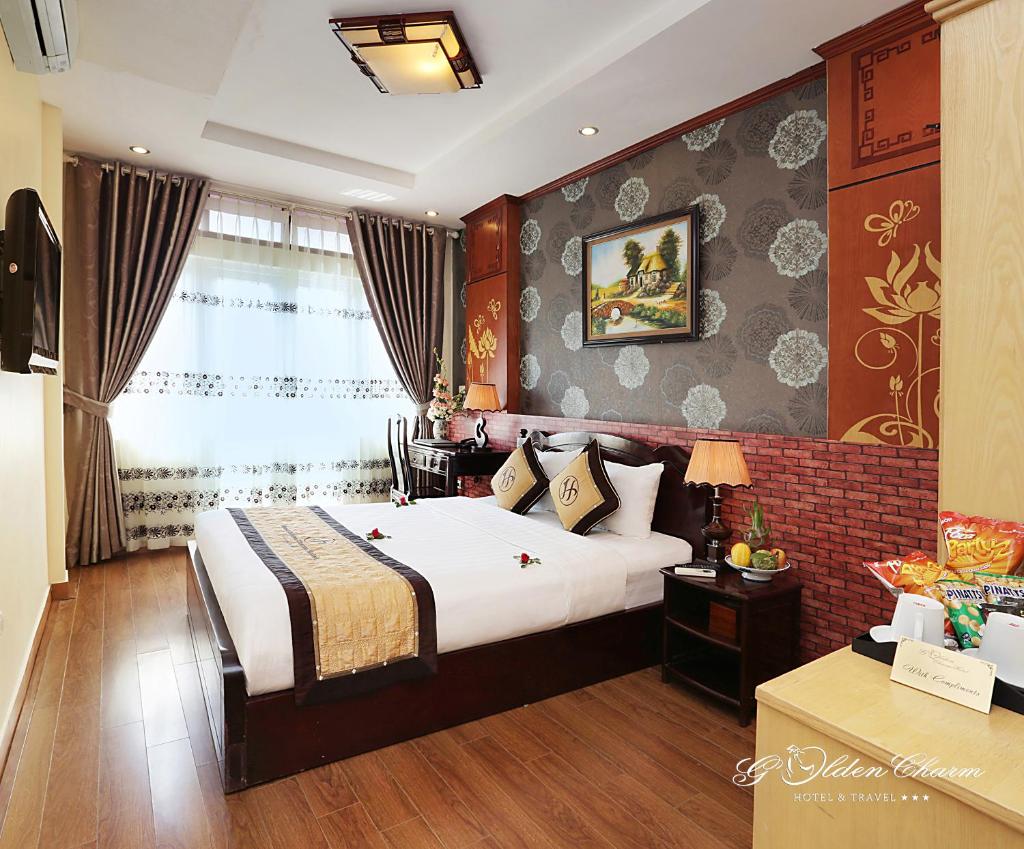 Двухместный (Двухместный номер Делюкс с 1 кроватью и балконом), Hanoi Golden Charm Hostel