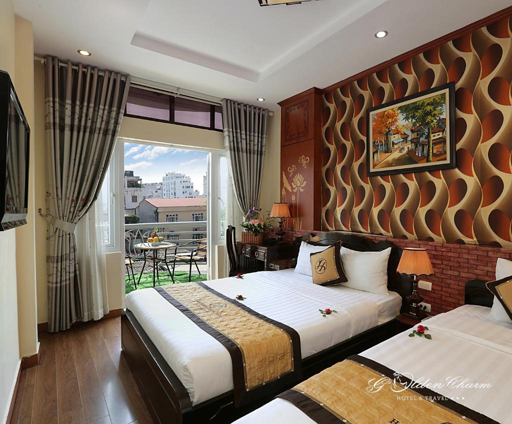 Трехместный (Трехместный номер с балконом), Hanoi Golden Charm Hostel