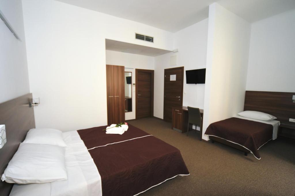 Трехместный (Стандартный трехместный номер), B&B Riva Rooms