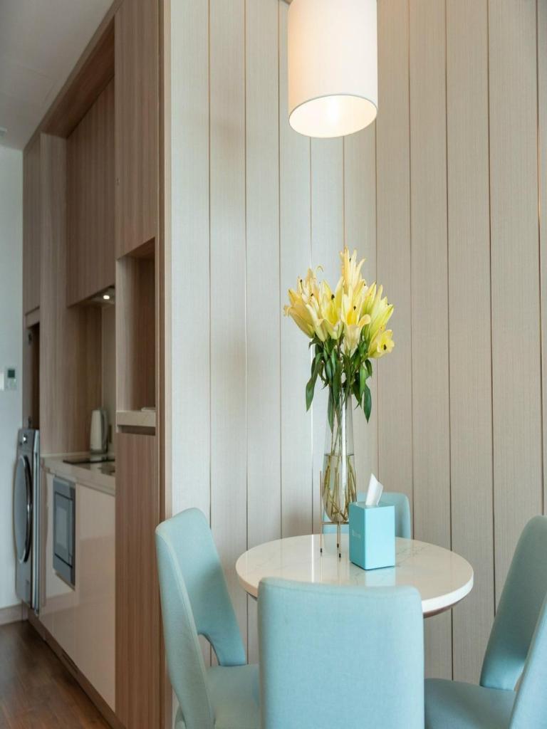 Khách sạn 5 sao - bể bơi vô cực - Trung tâm Bãi Cháy