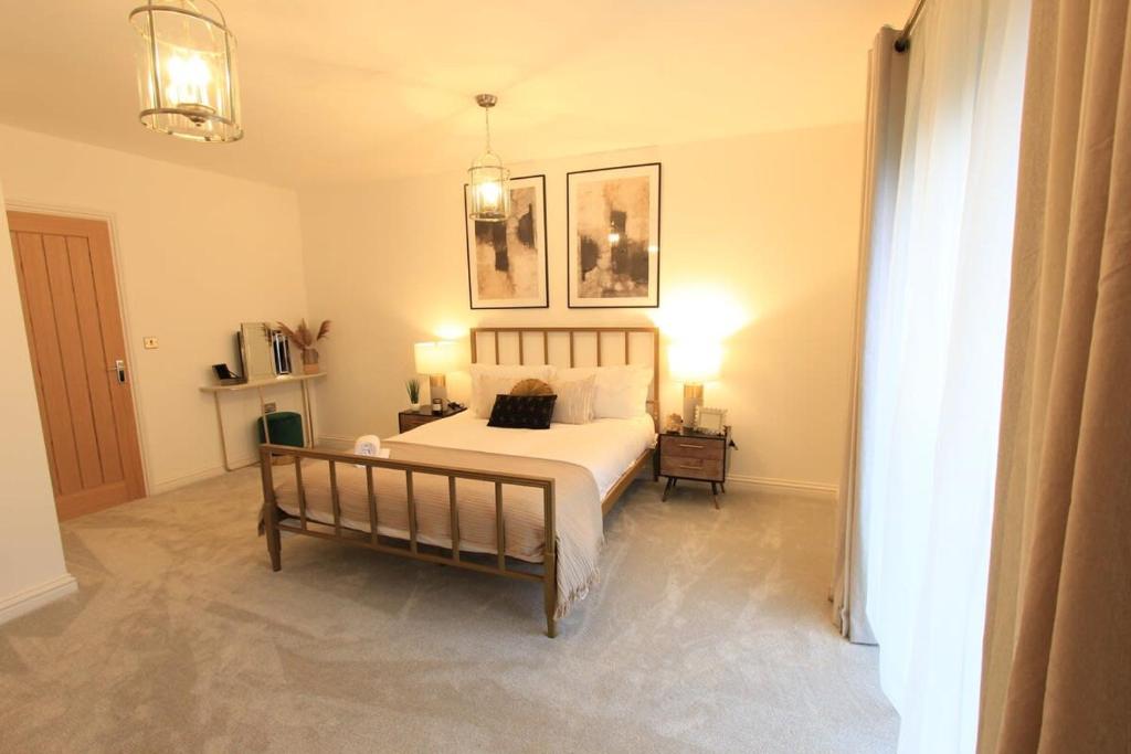 Cabot Mews Apartment 8