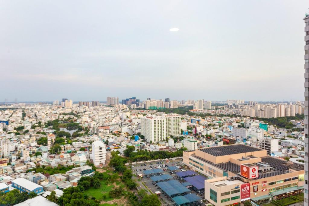 Genius SaiGon - Sunrise City View D7