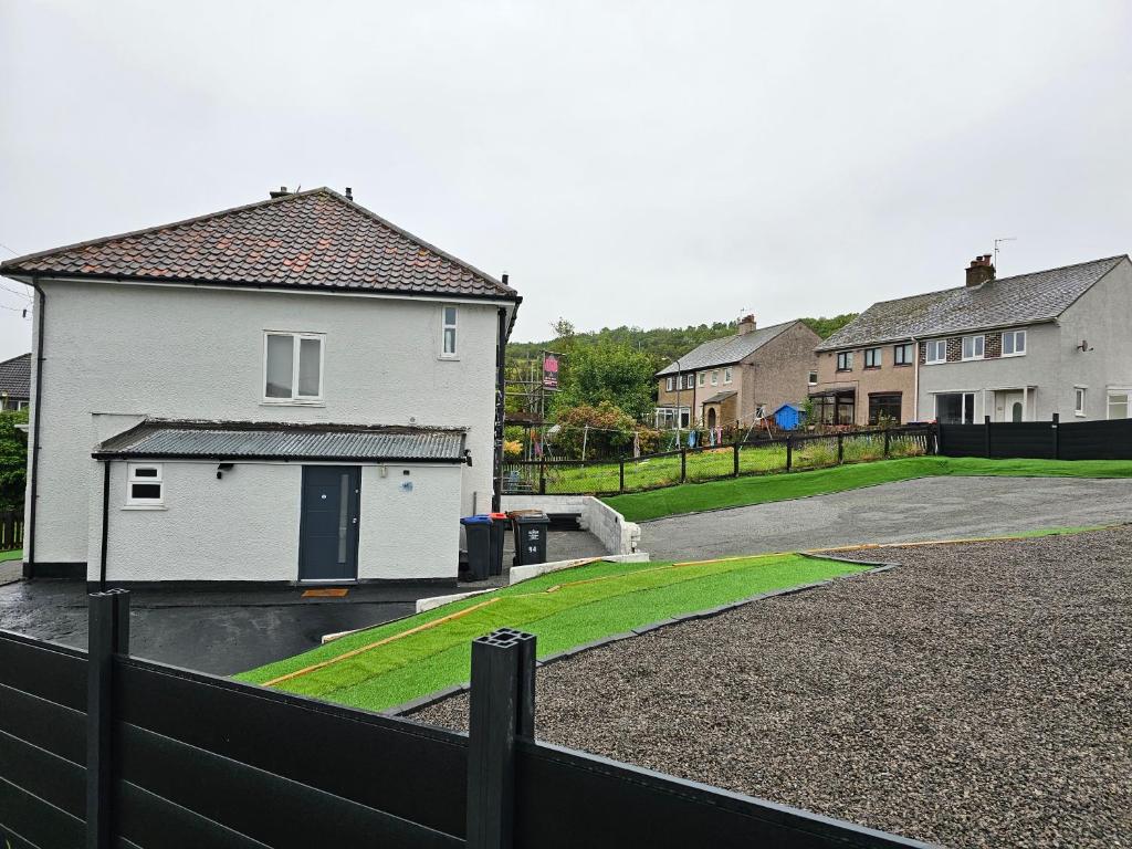 Bridgepay Modern 4 bedroom House in Cumbria - Whitehaven - Free Parking, Cumbria