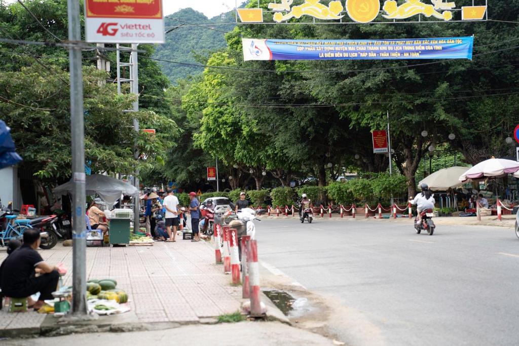 Khách Sạn Gía Rẽ Mai Châu Tiến Loan