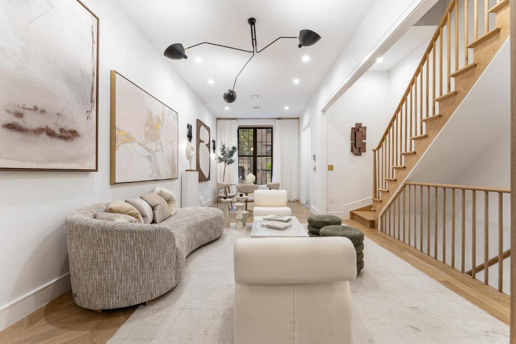 Multi Million Dollar Modern Triplex image