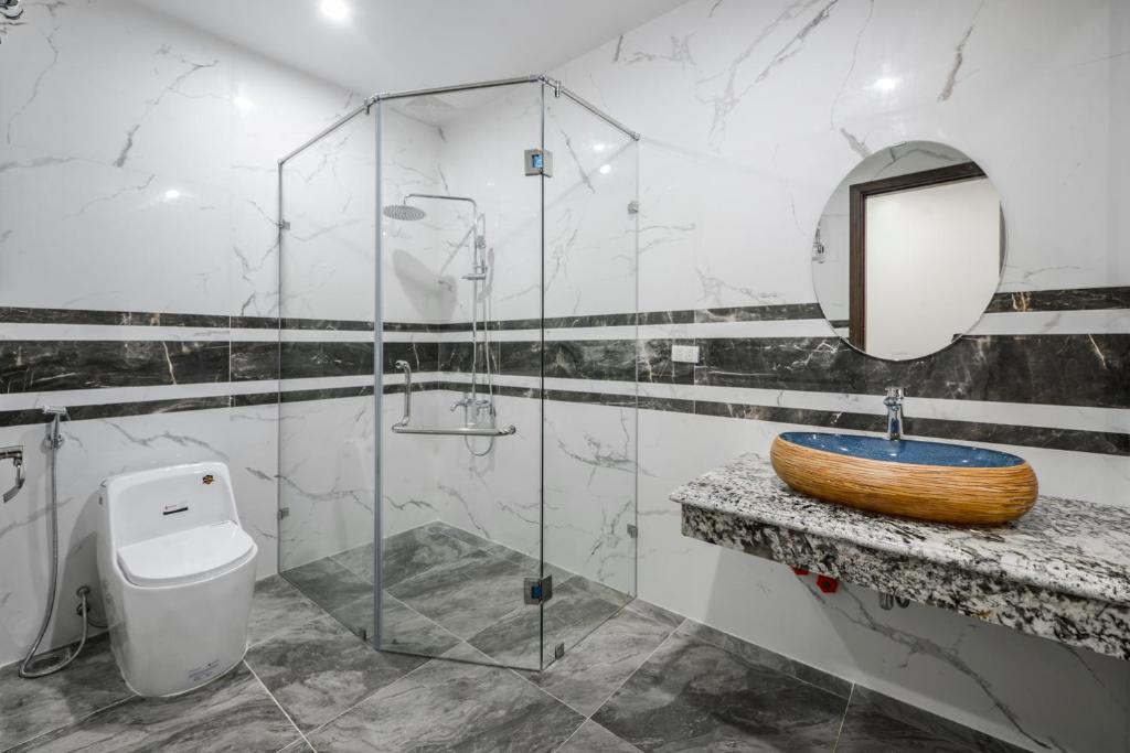 Ha Long Hon Gai Hotel 3 star