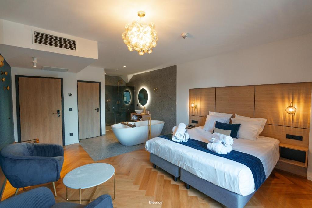 Domaine des Thermes Room Type - Suite with Spa Bath