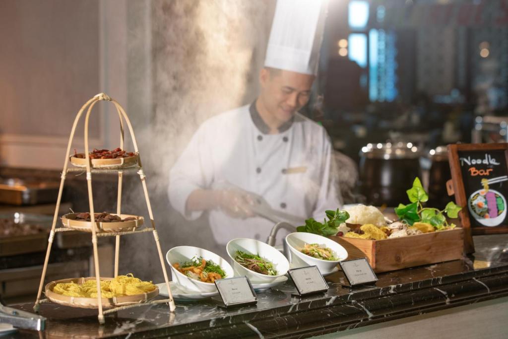 FLC Halong Bay Golf Club & Luxury Resort