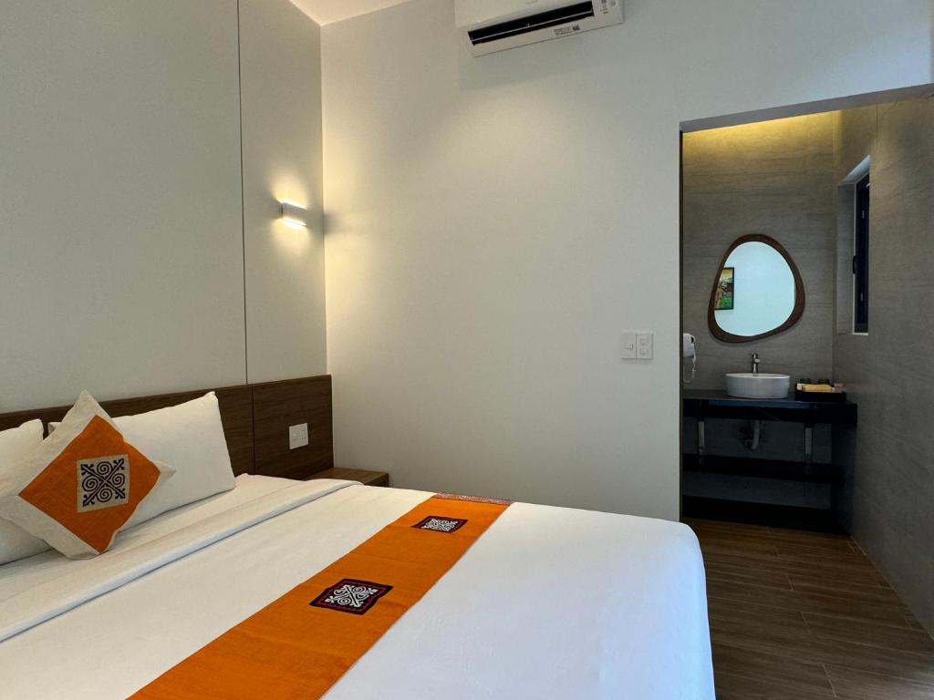 Ha Giang Hostel Motorbike and Tour