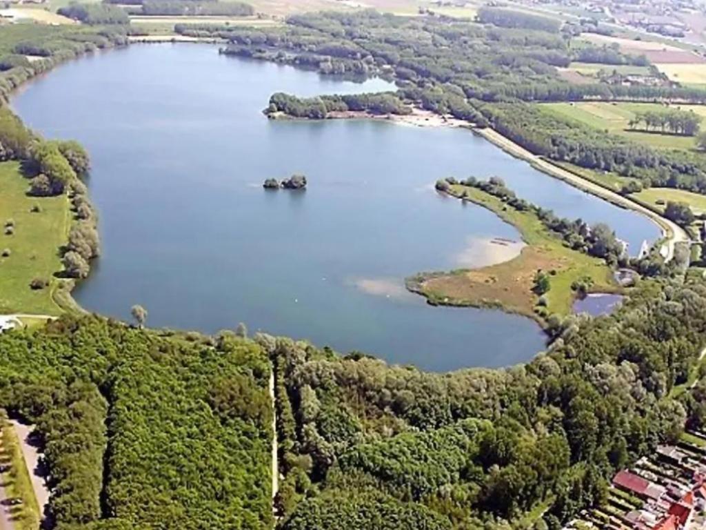 Lake Harelbeke photo 2
