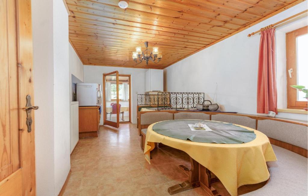 Awesome Home In Aich With Wifi photo 2