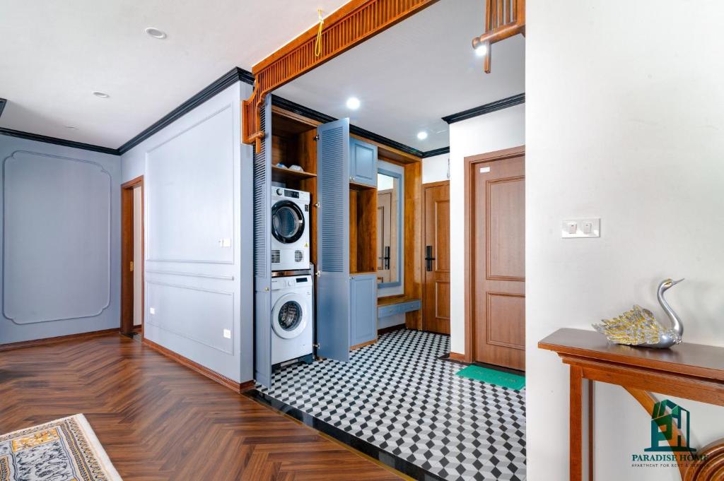 Paradise Pearl 2 West Lake