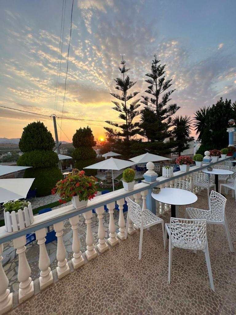 Esmeralda Hotel & Restaurant photo 1