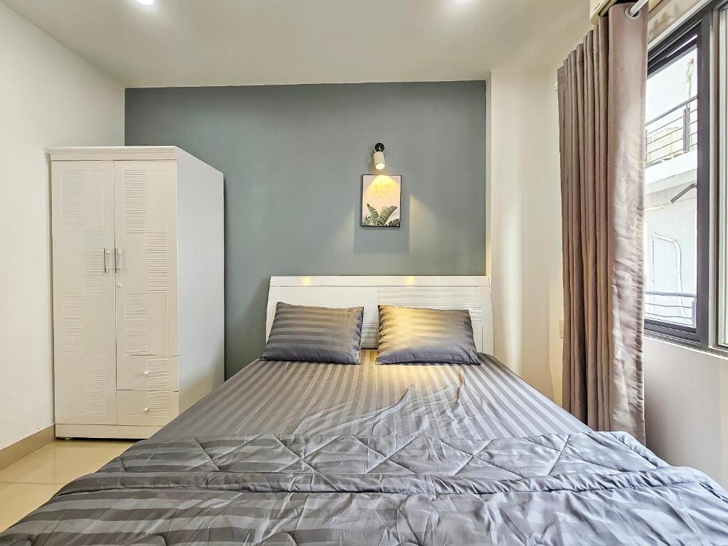 Golden Sun 3 Apartment