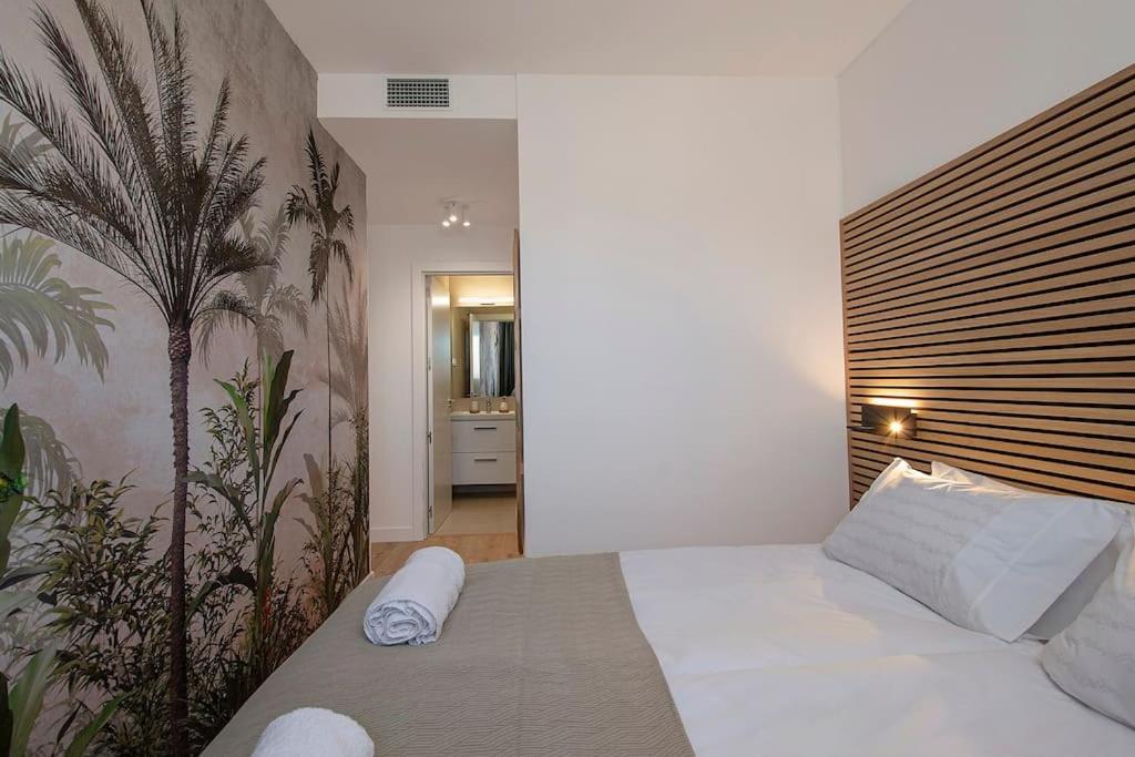 Urban Jungle in Malaga Center, 18th Floor, Rooftop pool, Free Parking - Tap to explore photos