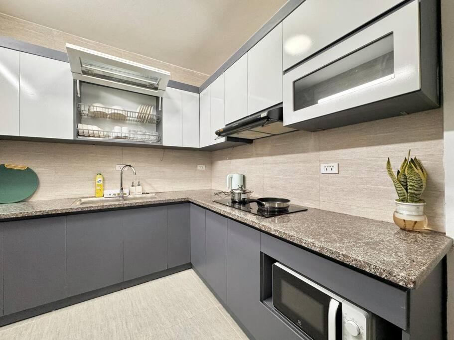 Ancient view-5BR house-Hoan Kiem Lake