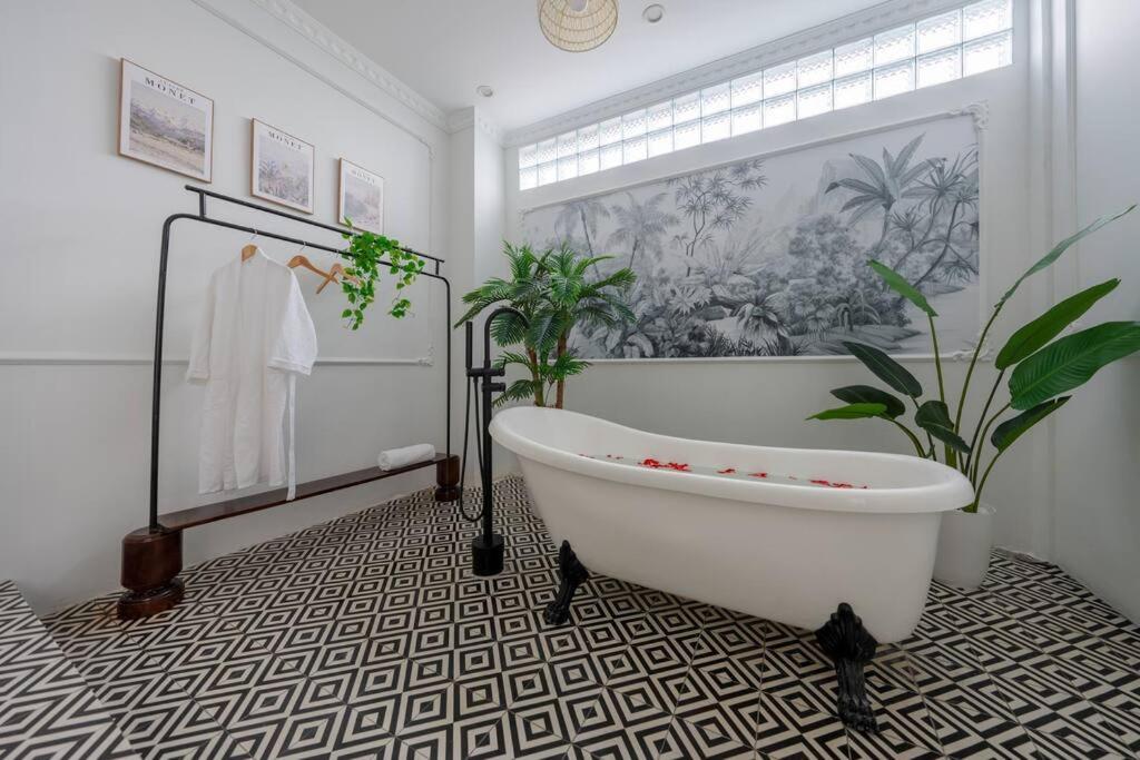 Hanoi Opera Homestay