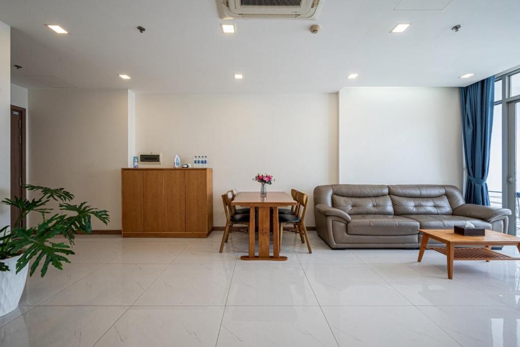 2 bedroom apartment at Park 7 - Vinhomes