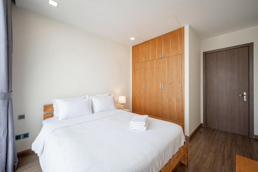 2 bedroom apartment at Park 7 - Vinhomes